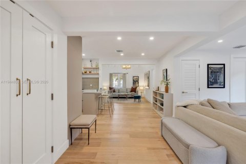 Casa en venta en Miami, Florida, 2 dormitorios, 120.59 m2 № 2001690 - foto 24