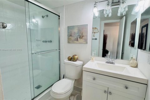 Condo in Margate, Florida, 2 bedrooms  № 1859219 - photo 19