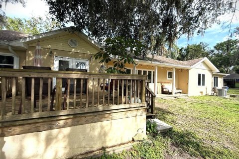 House in Leesburg, Florida 4 bedrooms, 220.64 sq.m. № 1835971 - photo 24