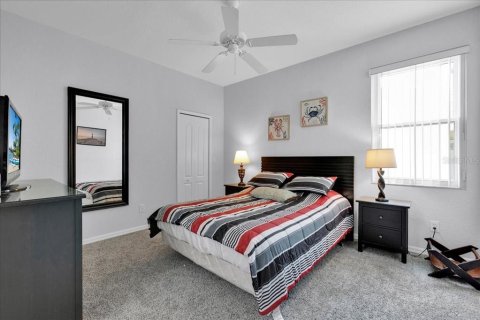 House in Davenport, Florida 4 bedrooms, 178.28 sq.m. № 1821411 - photo 9