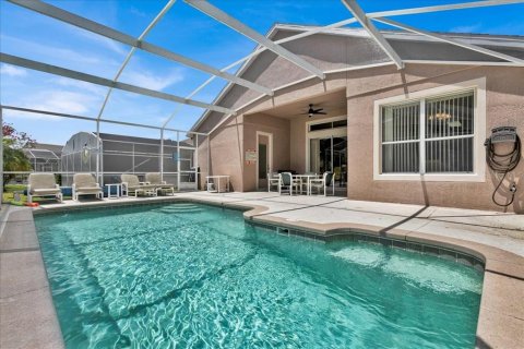 House in Davenport, Florida 4 bedrooms, 178.28 sq.m. № 1821411 - photo 26