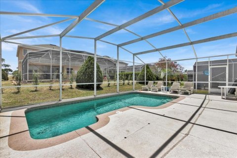 House in Davenport, Florida 4 bedrooms, 178.28 sq.m. № 1821411 - photo 25