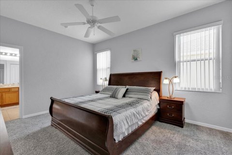 House in Davenport, Florida 4 bedrooms, 178.28 sq.m. № 1821411 - photo 21