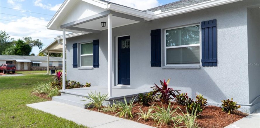 Villa ou maison à New Port Richey, Floride 2 chambres, 75.25 m2 № 2433626