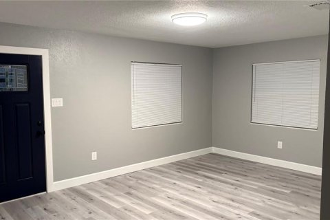 Villa ou maison à vendre à New Port Richey, Floride: 2 chambres, 75.25 m2 № 2433626 - photo 6