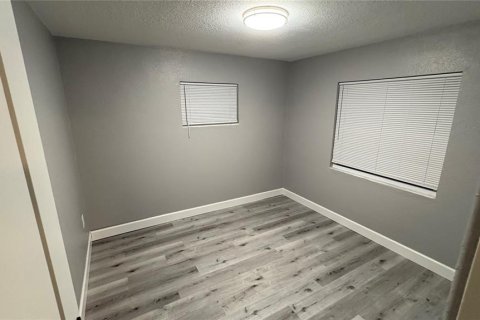 Villa ou maison à vendre à New Port Richey, Floride: 2 chambres, 75.25 m2 № 2433626 - photo 8