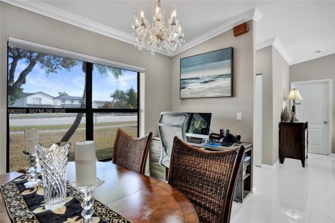 Townhouse in Miami, Florida 2 bedrooms, 93.83 sq.m. № 2154842 - photo 26