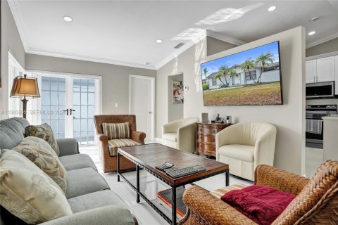 Townhouse in Miami, Florida 2 bedrooms, 93.83 sq.m. № 2154842 - photo 1