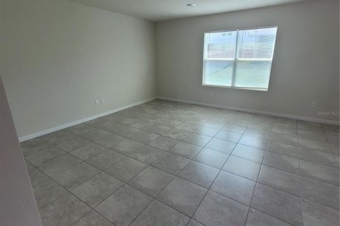 House in Davenport, Florida 4 bedrooms, 224.45 sq.m. № 1747318 - photo 12