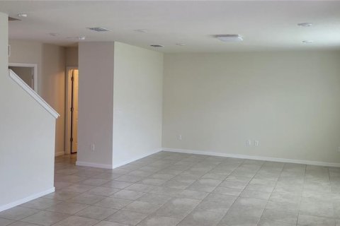 House in Davenport, Florida 4 bedrooms, 224.45 sq.m. № 1747318 - photo 16