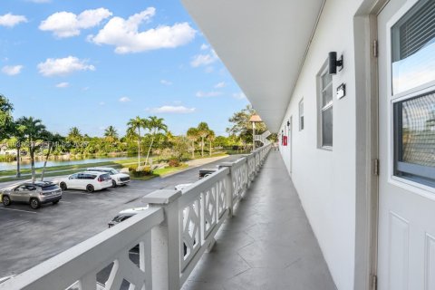 Condo in Lauderdale Lakes, Florida, 1 bedroom  № 1991952 - photo 26