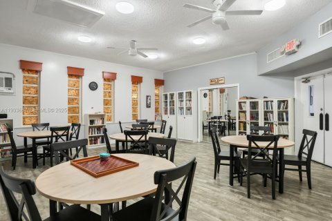 Condo in Lauderdale Lakes, Florida, 1 bedroom  № 1991952 - photo 24