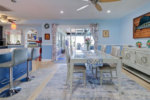 House in Port Charlotte, Florida 3 bedrooms, 170.94 sq.m. № 2275472 - photo 5