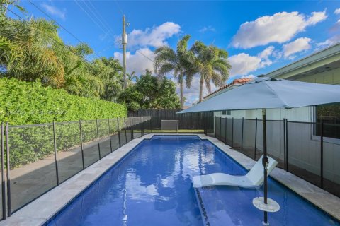 Casa en venta en Fort Lauderdale, Florida, 3 dormitorios, 138.33 m2 № 1992591 - foto 23