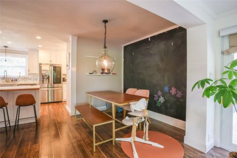 Casa en venta en Fort Lauderdale, Florida, 3 dormitorios, 138.33 m2 № 1992591 - foto 7