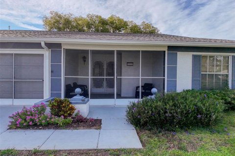 Copropriété à vendre à Port Richey, Floride: 2 chambres, 152.92 m2 № 1690678 - photo 2