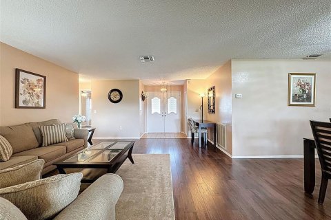 Copropriété à vendre à Port Richey, Floride: 2 chambres, 152.92 m2 № 1690678 - photo 8