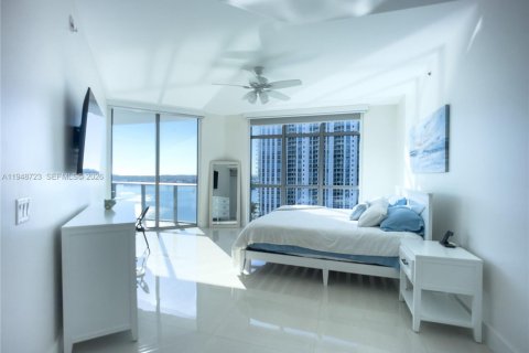 Copropriété à vendre à North Miami Beach, Floride: 2 chambres, 155.15 m2 № 2004569 - photo 16