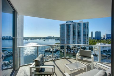 Copropriété à vendre à North Miami Beach, Floride: 2 chambres, 155.15 m2 № 2004569 - photo 28