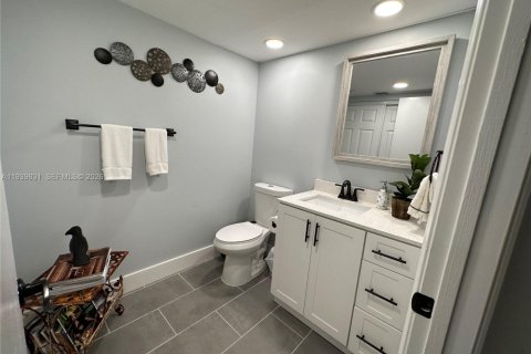 Apartment in Pembroke Pines, Florida 1 bedroom, 97.08 sq.m. № 2000695 - photo 12