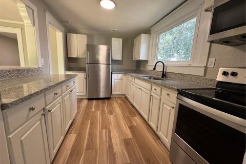 House in Frostproof, Florida 3 bedrooms, 110 sq.m. № 1792739 - photo 17