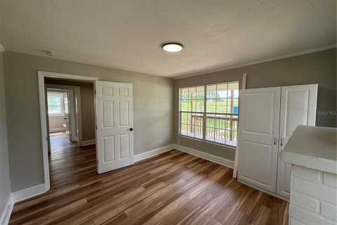 House in Frostproof, Florida 3 bedrooms, 110 sq.m. № 1792739 - photo 8