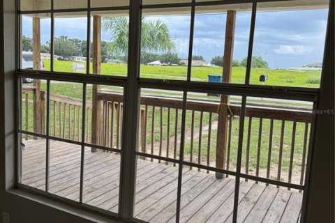 House in Frostproof, Florida 3 bedrooms, 110 sq.m. № 1792739 - photo 2