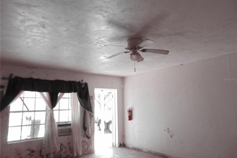 Immobilier commercial à vendre à Punta Gorda, Floride: 10 chambres, 180.6 m2 № 1900023 - photo 17