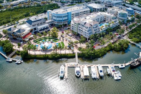 Condo in Tequesta, Florida, 2 bedrooms  № 1208005 - photo 1