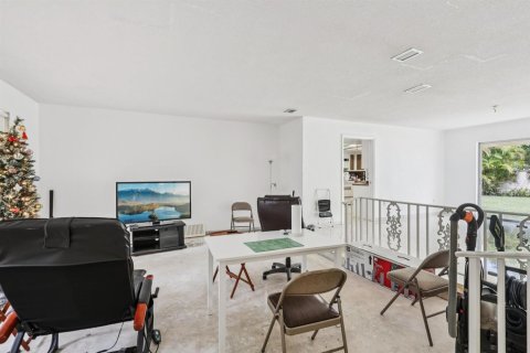 Casa en venta en Miami, Florida, 6 dormitorios, 322.93 m2 № 2250354 - foto 13