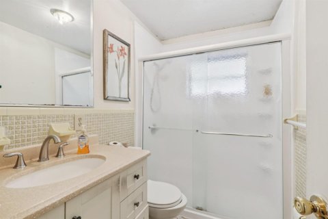 Casa en venta en Miami, Florida, 6 dormitorios, 322.93 m2 № 2250354 - foto 19