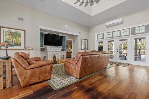 House in Fort Myers, Florida 3 bedrooms, 229.1 sq.m. № 1447519 - photo 9