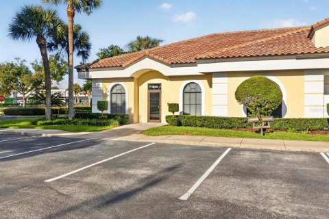 Immobilier commercial à Haines City, Floride № 2398454