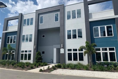 Condo in Four Corners, Florida, 5 bedrooms  № 2110988