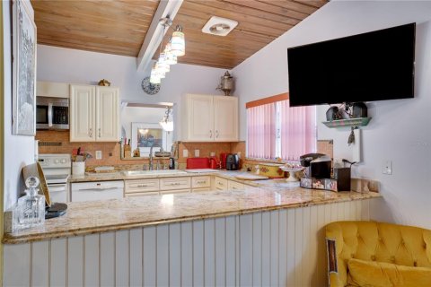 Casa en venta en Tampa, Florida, 3 dormitorios, 227.52 m2 № 1448067 - foto 9