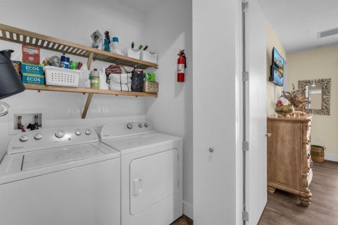 Townhouse in Fort Lauderdale, Florida 3 bedrooms, 220.92 sq.m. № 2087626 - photo 21