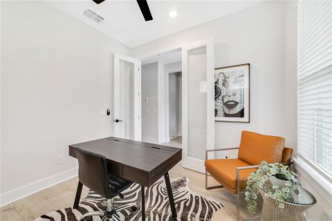 Casa en alquiler en Orlando, Florida, 2 dormitorios, 134.71 m2 № 1808306 - foto 15