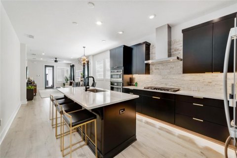 Casa en alquiler en Orlando, Florida, 2 dormitorios, 134.71 m2 № 1808306 - foto 6