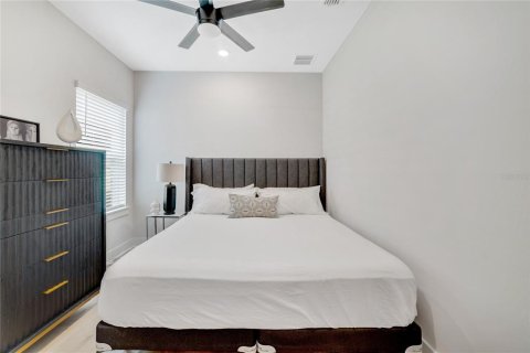 Casa en alquiler en Orlando, Florida, 2 dormitorios, 134.71 m2 № 1808306 - foto 23