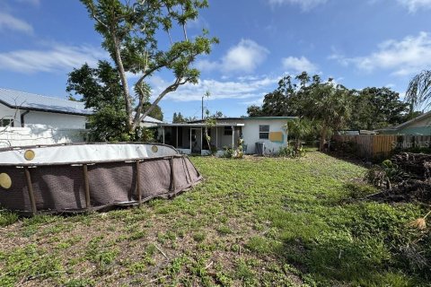 House in Sarasota, Florida 2 bedrooms, 119.94 sq.m. № 1772149 - photo 3