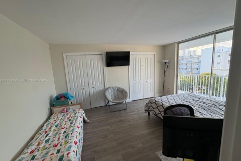 Copropriété à vendre à Miami Beach, Floride: 1 chambre, 61.5 m2 № 2057279 - photo 5