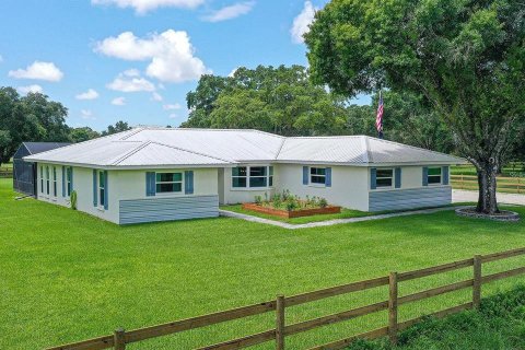 Casa en alquiler en Sarasota, Florida, 3 dormitorios, 232.26 m2 № 1388959 - foto 1