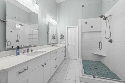 House in Riverview, Florida 4 bedrooms, 222.97 sq.m. № 2393654 - photo 27
