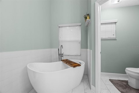 House in Riverview, Florida 4 bedrooms, 222.97 sq.m. № 2393654 - photo 29