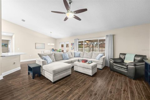 House in Riverview, Florida 4 bedrooms, 222.97 sq.m. № 2393654 - photo 23