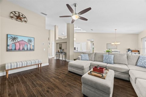 House in Riverview, Florida 4 bedrooms, 222.97 sq.m. № 2393654 - photo 24