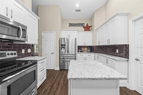 House in Riverview, Florida 4 bedrooms, 222.97 sq.m. № 2393654 - photo 16