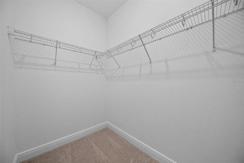 Townhouse in Windermere, Florida 3 bedrooms, 157.84 sq.m. № 2379752 - photo 19