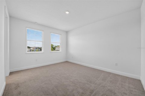 Townhouse in Windermere, Florida 3 bedrooms, 157.84 sq.m. № 2379752 - photo 15