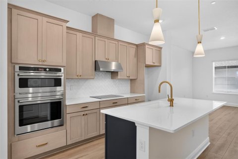 Townhouse in Windermere, Florida 3 bedrooms, 157.84 sq.m. № 2379752 - photo 9